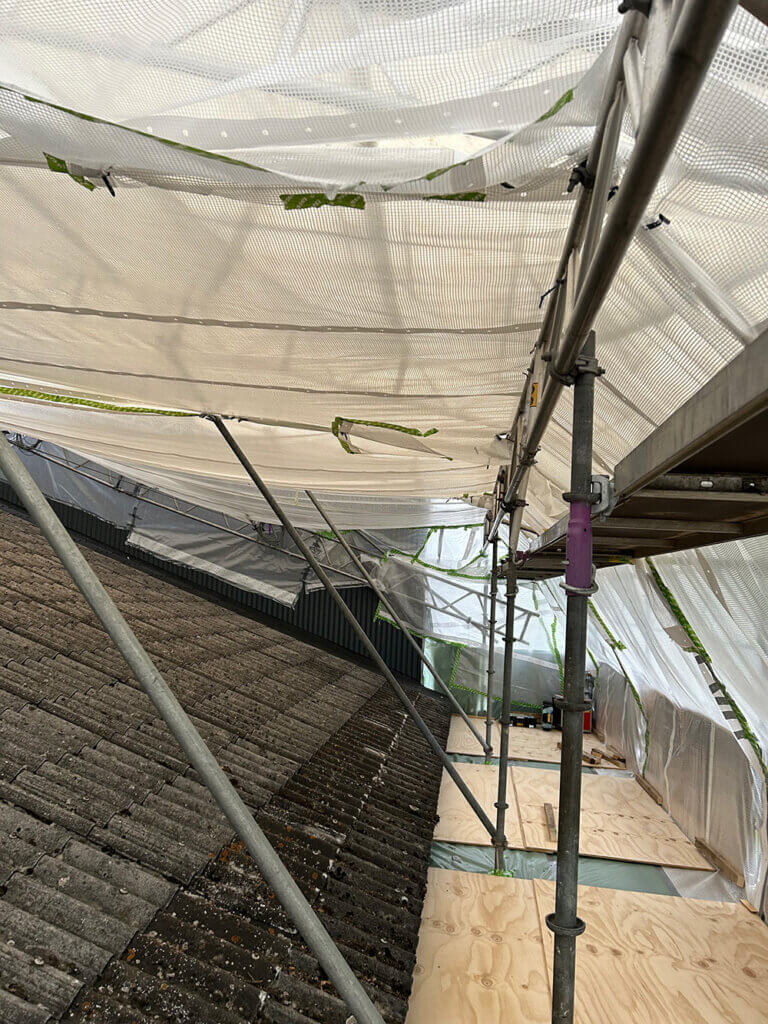 Støvtæt asbestområde