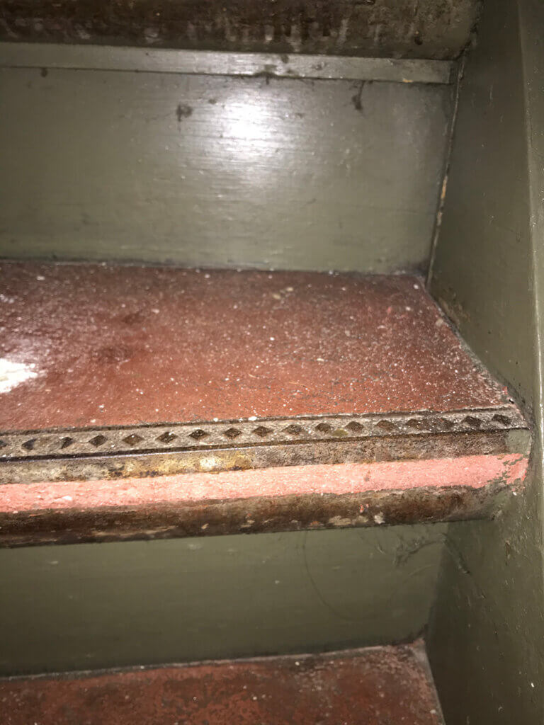 Magnesitgulve med asbest